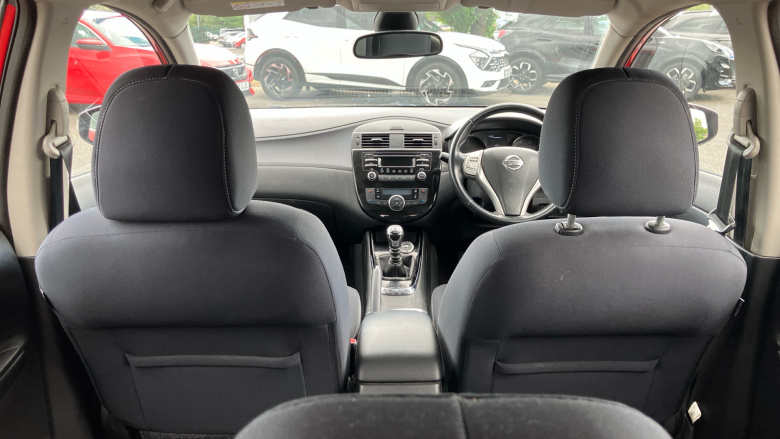 Nissan Pulsar 1.2 DiG-T Acenta 5dr Petrol Hatchback